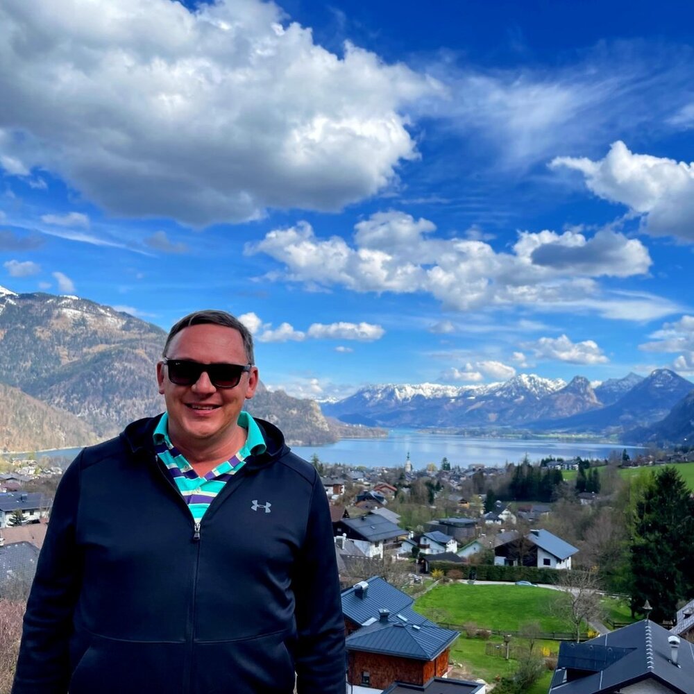 Meet your Posher, Lee